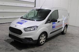 damaged commercial vehicles Ford Transit Courier Van Transit Courier 2023/2