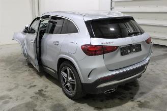 Mercedes GLA 200 picture 4