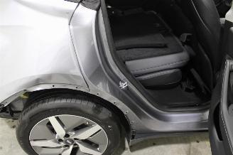 Tesla Model Y  picture 25