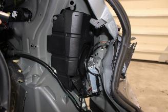 Tesla Model Y  picture 22