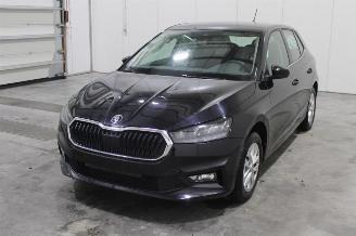 damaged passenger cars Skoda Fabia  2022/9