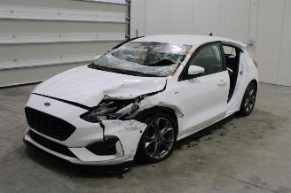 Vrakbiler auto Ford Focus  2022/3