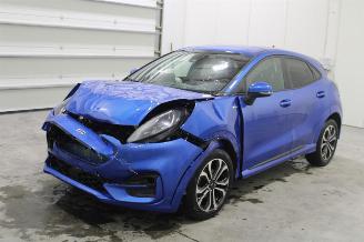 krockskadad bil auto Ford Puma  2023/1