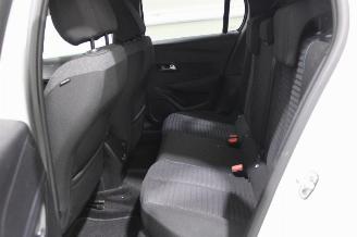 Peugeot e-208  picture 12