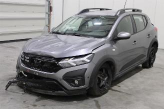 krockskadad bil auto Dacia Sandero  2025/4