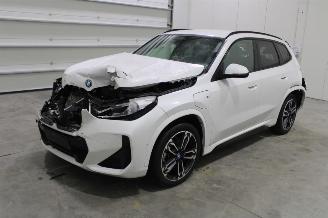 damaged passenger cars BMW X1  2023/10