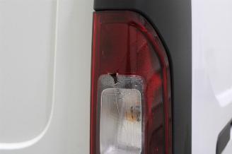 Nissan Nv300  picture 23