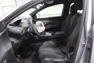 Peugeot 5008  picture 9