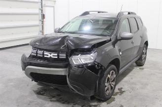 krockskadad bil auto Dacia Duster  2024/3