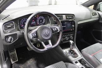 Volkswagen Golf  picture 10
