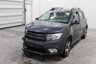 krockskadad bil auto Dacia Sandero  2018/9