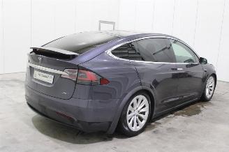 Tesla Model X  picture 4