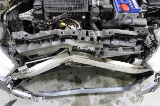 Peugeot 208  picture 18