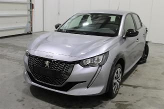 Schadeauto Peugeot 208  2023/7