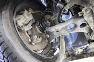 Peugeot 208  picture 17