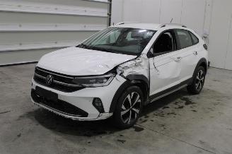 krockskadad bil auto Volkswagen Taigo  2022/7