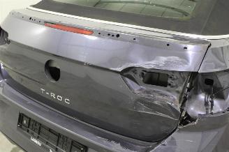 Volkswagen T-Roc  picture 5