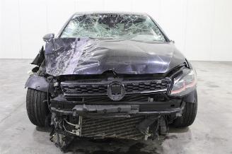 Volkswagen Golf  picture 7