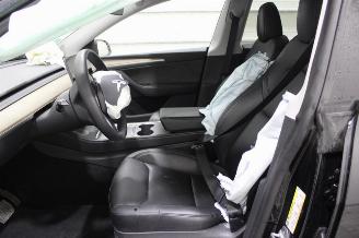 Tesla Model Y  picture 11