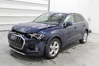 Unfallwagen Audi Q3  2019/5