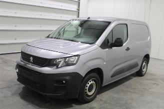 uszkodzony samochody osobowe Peugeot Partner  2022/12