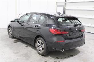 BMW 1-serie 116 picture 4