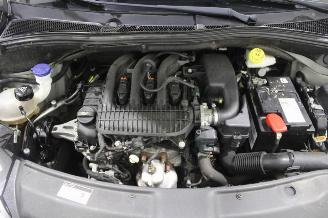 Peugeot 208  picture 13