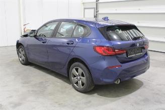 BMW 1-serie 116 picture 4