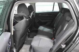 Skoda Octavia  picture 11