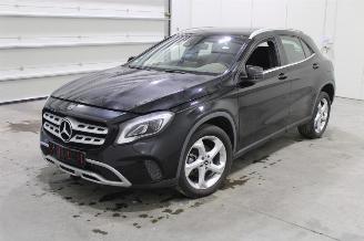 demontáž osobní automobily Mercedes GLA 180 2017/12