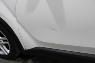 Toyota C-HR  picture 15