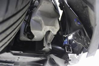 Toyota C-HR  picture 21