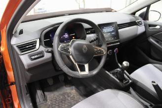 Renault Clio  picture 9