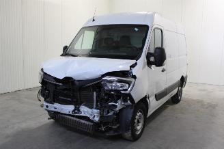 krockskadad bil auto Renault Master  2023/8
