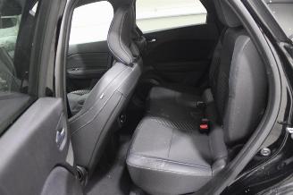 Renault Captur  picture 11