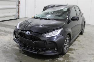 Uttjänta bilar auto Toyota Yaris IV (2020) 2022/10