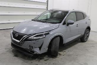 krockskadad bil auto Nissan Qashqai  2024/4
