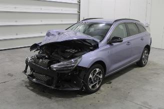 damaged passenger cars Hyundai I-30 i30 2025/3
