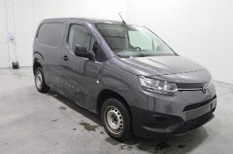 Toyota ProAce CITY picture 2