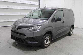 krockskadad bil auto Toyota ProAce CITY 2020/3