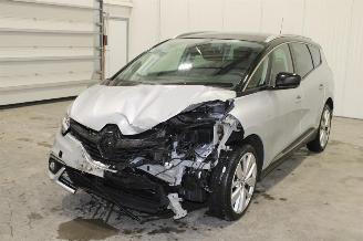 Voiture accidenté Renault Scenic  2020/11