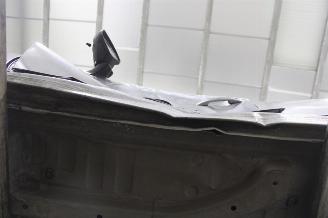 Peugeot 208  picture 17