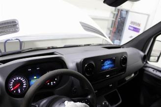 Mercedes Sprinter  picture 11