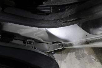 Renault Clio  picture 16