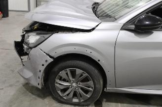 Peugeot 208  picture 5