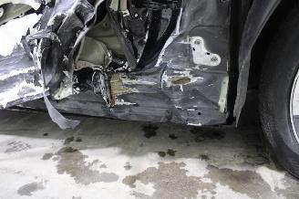Tesla Model Y  picture 6