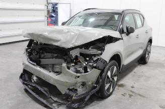 krockskadad bil auto Volvo XC40 XC 40 2024/6