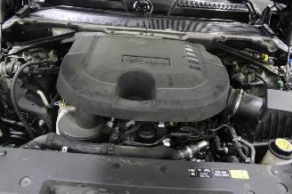 Land Rover Defender  picture 14