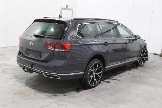 Volkswagen Passat  picture 3