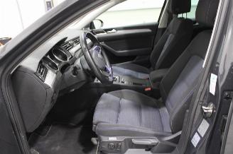 Volkswagen Passat  picture 10
